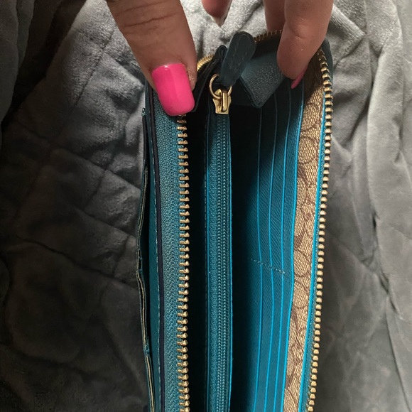 Coach Purse & Wallet Set - Picture 5 of 5